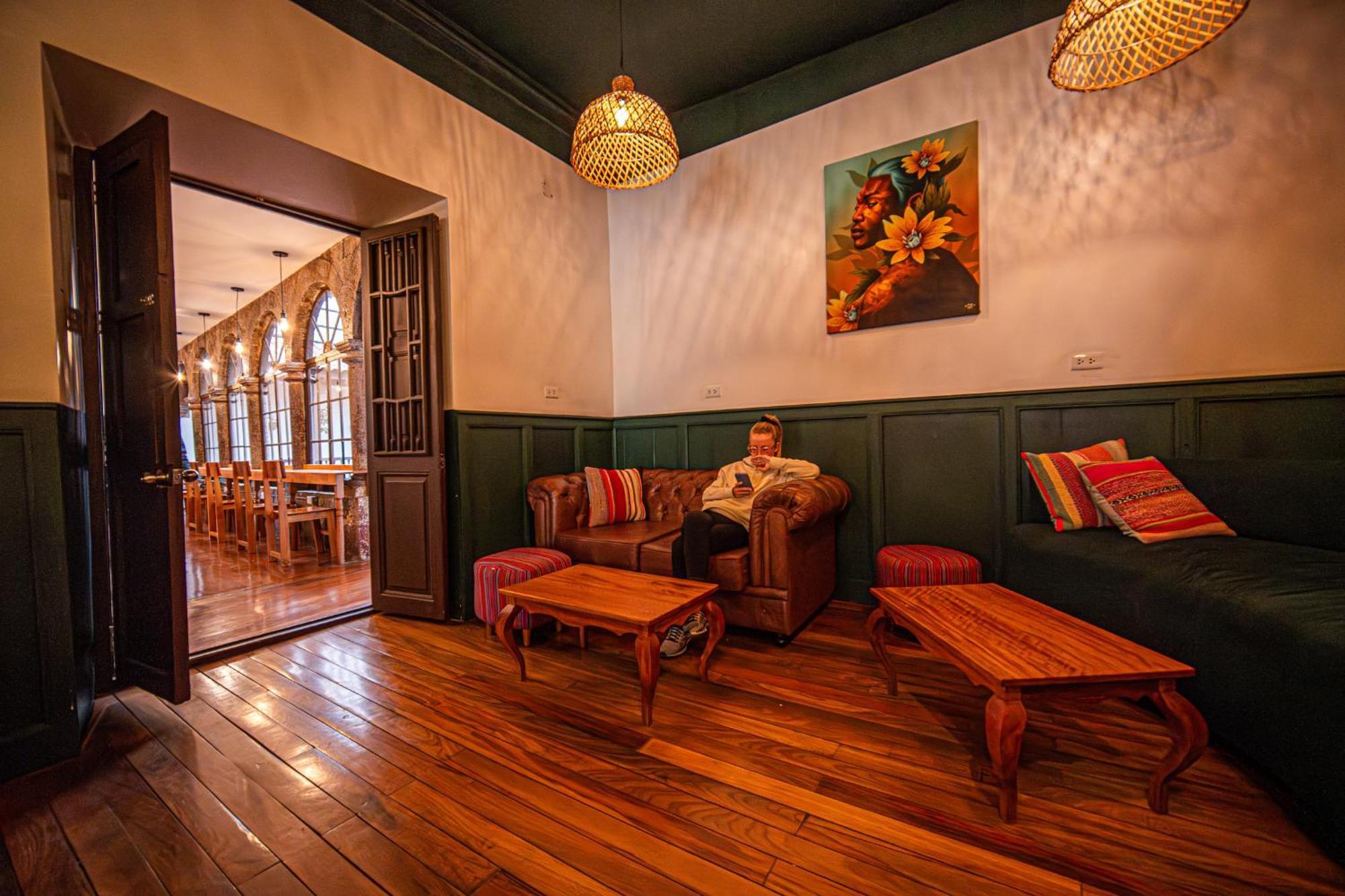 Black Llama Hostel Cusco Extérieur photo